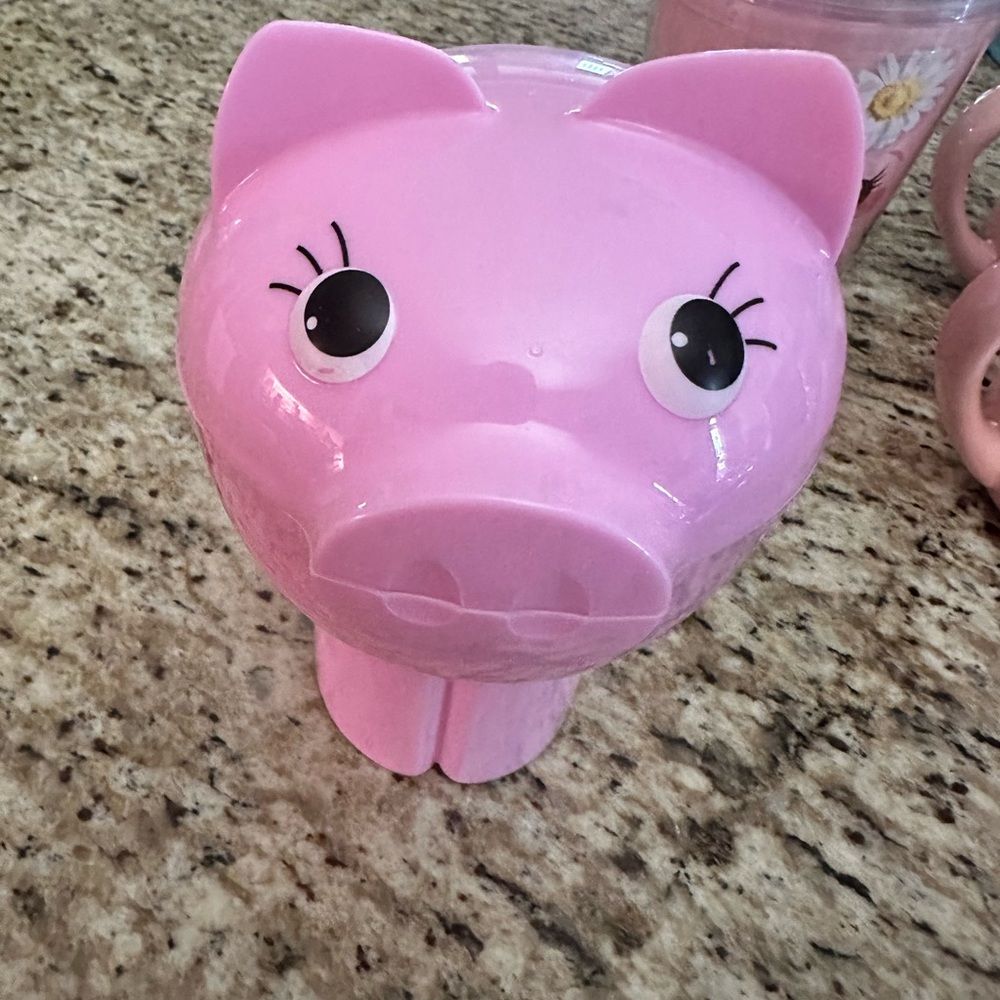 bulk pig collection of cups and snack holders. - Picture 4 of 7